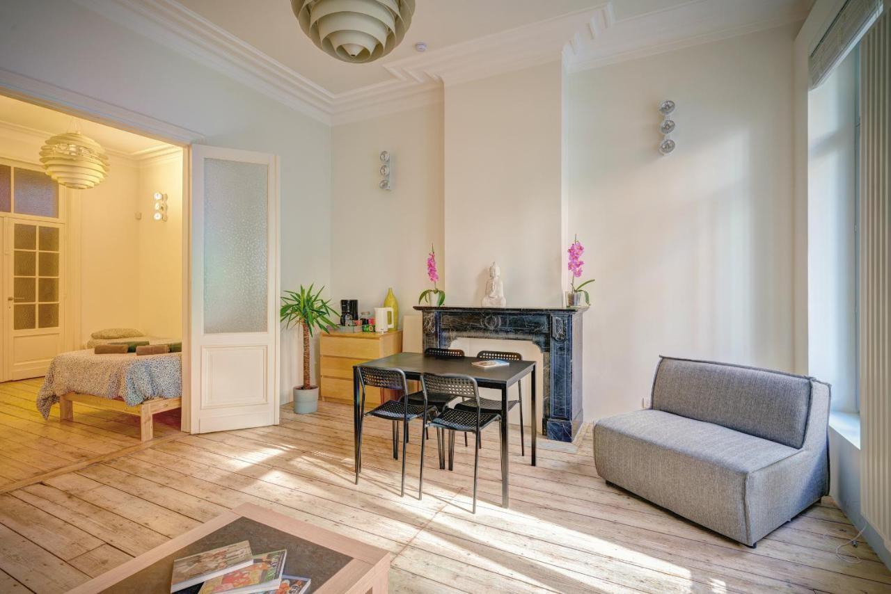 The Bright Stone Lodge. Heart Of Antwerp Antuérpia Exterior foto